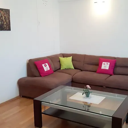 Ella Apartamento